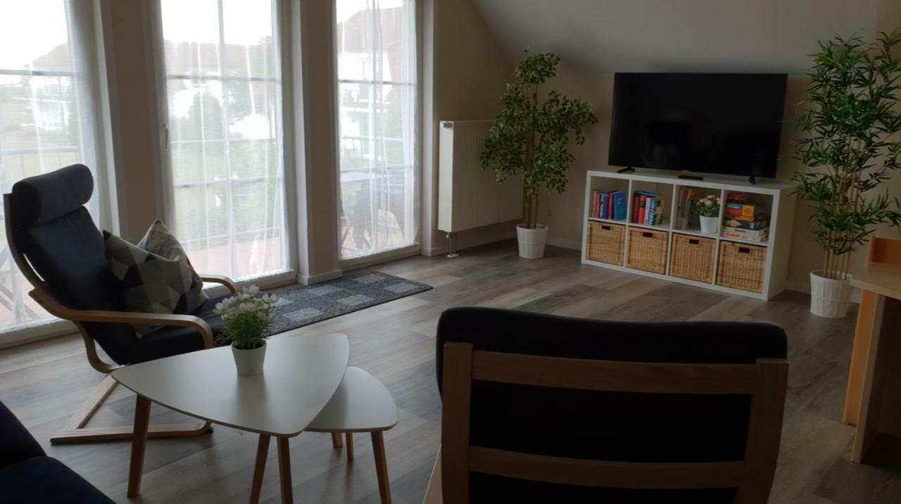 Ferienapartment Wiese & Meer Auf Ruegen Neddesitz Ngoại thất bức ảnh